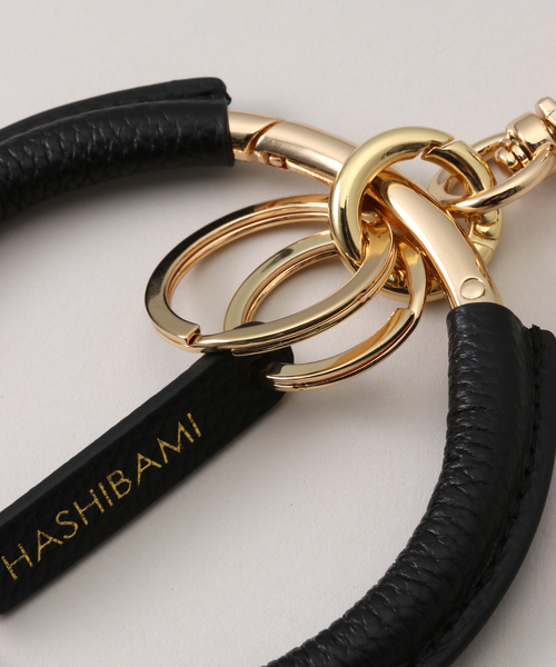 Spick & Span(スピックアンドスパン)の「《WEB限定追加2》HASHIBAMI / ハシバミ ウィンドベルハンドストラップ(その他小物・レディース・ブラウン/ブラック・FREE)」の13枚目の写真