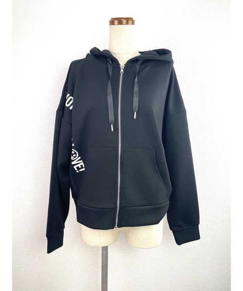 WORLD WIDE LOVE!（ワールドワイドラブ）の「WWL!ドルマンパーカー（パーカー・レディース・オフホワイト/ブルー/ブラック・1）」の3枚目の写真