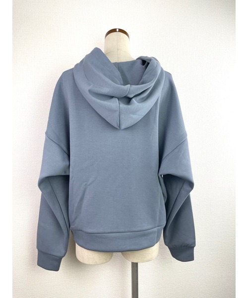 WORLD WIDE LOVE!（ワールドワイドラブ）の「WWL!ドルマンパーカー（パーカー・レディース・オフホワイト/ブルー/ブラック・1）」の9枚目の写真