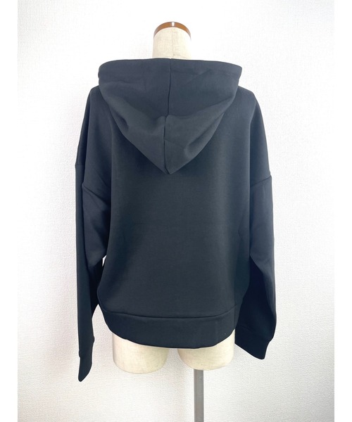 WORLD WIDE LOVE!（ワールドワイドラブ）の「WWL!ドルマンパーカー（パーカー・レディース・オフホワイト/ブルー/ブラック・1）」の13枚目の写真