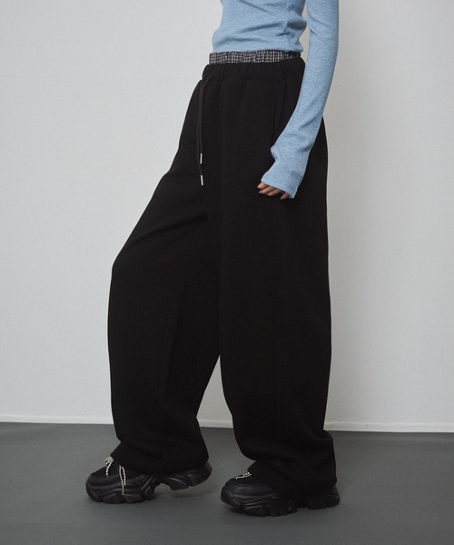 ENVYM（アンビー）の「ウエストレイヤードスウェットパンツ（スウェットパンツ・レディース・グレー/ブラック・FREE）」の6枚目の写真