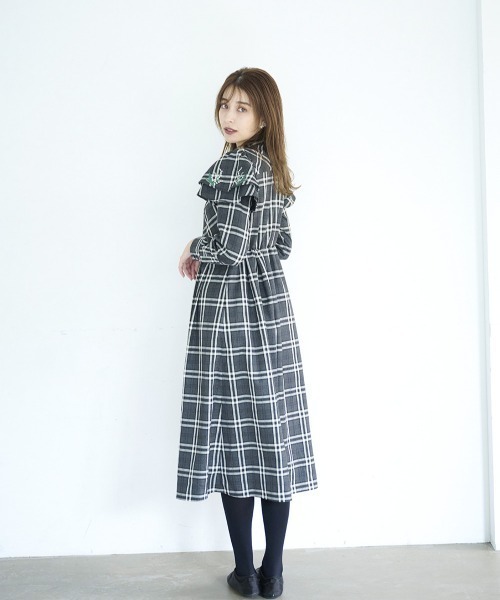 Chesty(チェスティー)の「チェックミュゲワンピース(ワンピース・レディース・グレー/ブラウン・0/1)」の8枚目の写真