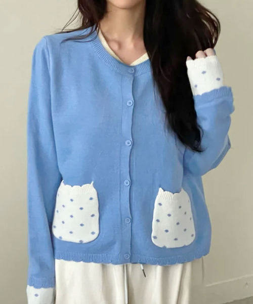 VIVID LADY(ビビッドレディー)の「レイヤード風ドットポケットカーディガン(ニット/セーター・レディース・ブラウン/グレー/ブラック/ブルー・FREE)」の4枚目の写真
