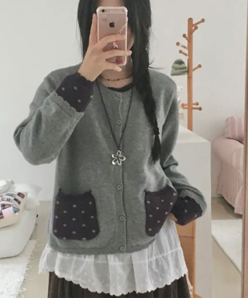 VIVID LADY（ビビッドレディー）の「レイヤード風ドットポケットカーディガン（ニット/セーター・レディース・ブラウン/グレー/ブラック・FREE）」の18枚目の写真