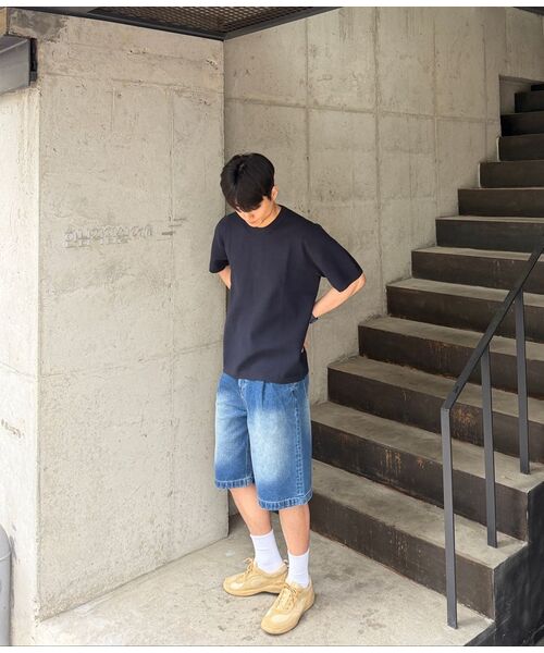 MUSINSA STANDARD（ムシンサスタンダード）の「ビッグブラシワンタックバミューダデニムパンツ [ミディアムインディゴ]（デニムパンツ・メンズ・その他・26/27/38/36/34/32/30/31/33/29/40/42/28）」の7枚目の写真