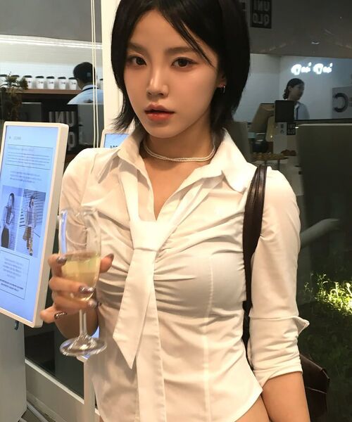 PAIN OR PLEASURE(ペインオアプレジャー)の「VIVIAN SCARF SHIRT white(シャツ/ブラウス・レディース・その他・SMALL/MEDIUM)」の2枚目の写真
