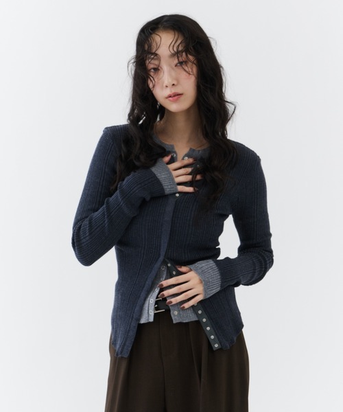 NUJOH（ヌゾ）の「Snap Button Rib Tee / スナップボタンリブティー（Tシャツ/カットソー・レディース・チャコールグレー/ブラック/ベージュ・FREE）」の7枚目の写真