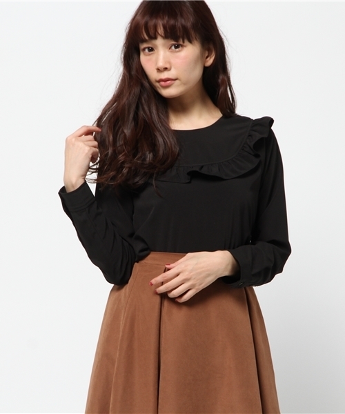 Ray BEAMS（レイビームス）の「Ray BEAMS / フリルヨーク クルーネック ブラウス（シャツ/ブラウス・レディース・オフホワイト/ブラック・ONE SIZE）」の2枚目の写真