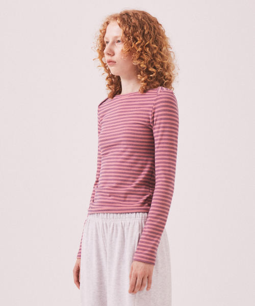 MENASOO（ミナス）の「Brushed Striped Boatneck Long T Shirt_Pink（Tシャツ/カットソー・レディース・PINK・F）」の2枚目の写真