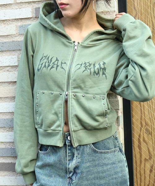 ANAP(アナップ)の「スタッズ デザイン ダブルジップ ピグメント コンパクト パーカー(パーカー・レディース・ブラウン/カーキ/ダークアッシュ・F)」の3枚目の写真
