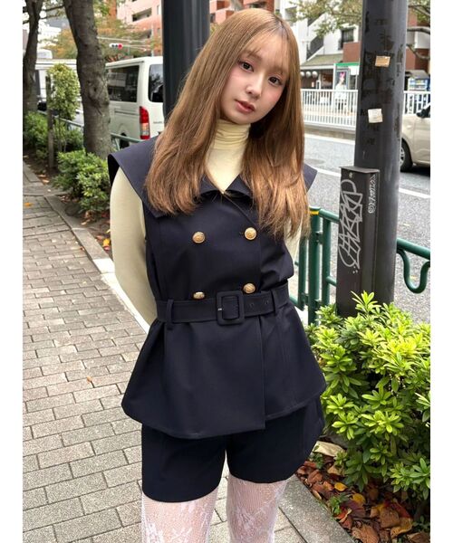 CALNAMUR（カルナムール）の「ダブルブレストビッグカラージレ（その他アウター・レディース・ネイビー・SMALL/MEDIUM）」の8枚目の写真