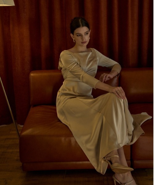 ERADIE（エラディエ）の「Satin Drape-Back Dress  サテンバックドレープドレス（ワンピース・レディース・ブラック/シャンパン・FREE）」の16枚目の写真