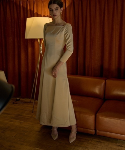 ERADIE（エラディエ）の「Satin Drape-Back Dress  サテンバックドレープドレス（ワンピース・レディース・ブラック/シャンパン・FREE）」の14枚目の写真