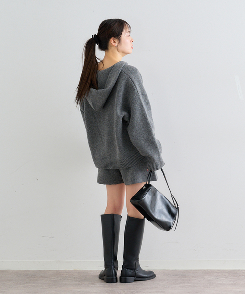 U by SPICK&SPAN(ユーバイスピックアンドスパン)の「オーバーニットフーディー(ニット/セーター・レディース・ネイビー/チャコールグレー・FREE)」の3枚目の写真