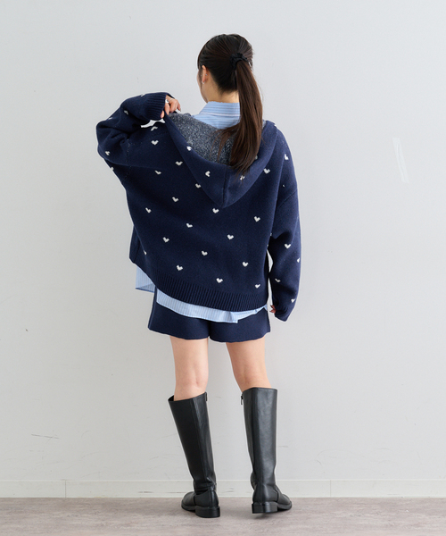 U by SPICK&SPAN(ユーバイスピックアンドスパン)の「オーバーニットフーディー(ニット/セーター・レディース・ネイビー/チャコールグレー・FREE)」の15枚目の写真