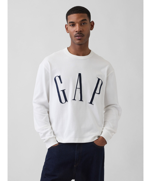 GAP(ギャップ)の「オーバーサイズ GAPロゴ クロップドTシャツ 長袖(Tシャツ/カットソー・メンズ・ラベンダー/ブルー/ブラック/オフホワイト/グリーン/ブラウン・S/XS/XL/M/L)」の2枚目の写真