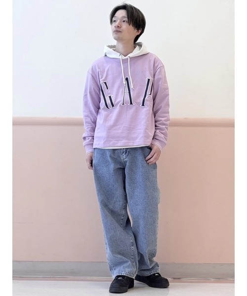 GAP(ギャップ)の「オーバーサイズ GAPロゴ クロップドTシャツ 長袖(Tシャツ/カットソー・メンズ・ラベンダー/ブルー/ブラック/オフホワイト/グリーン/ブラウン・S/XS/XL/M/L)」の15枚目の写真
