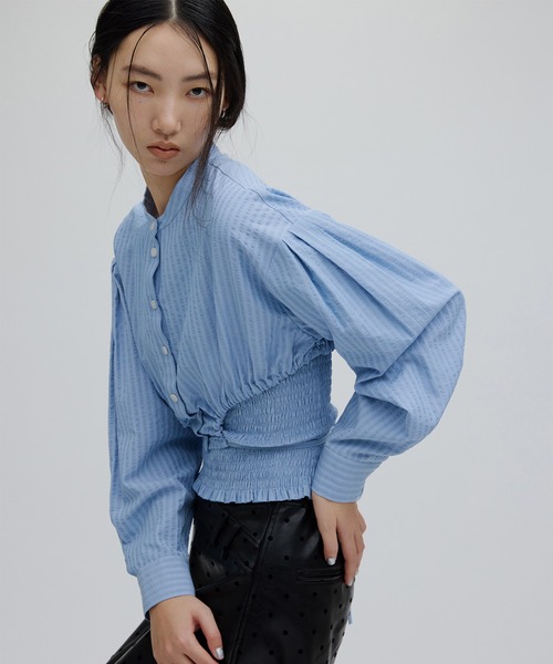 Ameri(アメリ)の「SHIRRING LAYERED SHORT SHIRT(シャツ/ブラウス・レディース・ブルー/ホワイト/ピンク・FREE)」の12枚目の写真