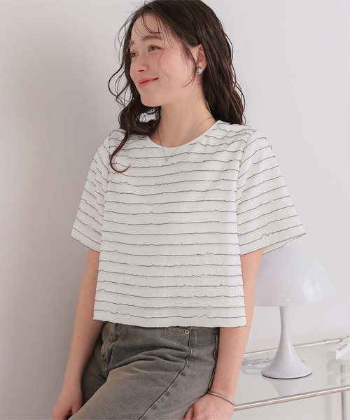 titivate(ティティベイト)の「ハーフスリーブフリルトップス(Tシャツ/カットソー・レディース・ブラウン/オフホワイト/ブラック・FREE)」の1枚目の写真