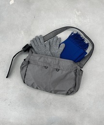 UNDERSTATEMENTs（アンダーステイトメント）の「ショルダーバッグ（ショルダーバッグ）」