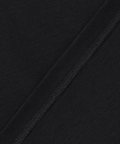 自由区(ジユウク)の「ビジュー Tシャツ(Tシャツ/カットソー・レディース・アイボリー系/ブラック系/黄土色系・32)」の7枚目の写真