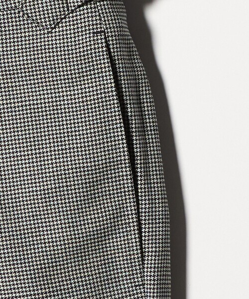 UNITED ARROWS（ユナイテッドアローズ）の「ハウンドトゥース  サイドアジャスター １プリーツ スラックス（スラックス・メンズ・ブラック・48/46/50）」の10枚目の写真