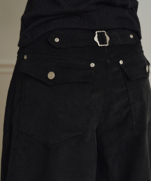 MARROT(マロット)の「カーブドコーデュロイパンツ_ブラック(その他パンツ・レディース・ブラック・MEDIUM/SMALL)」の3枚目の写真
