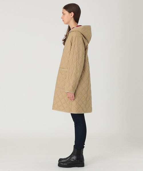 BLUE LABEL CRESTBRIDGE(ブルーレーベルクレストブリッジ)の「【一部店舗限定】クレストブリッジチェックキルティングコート(ノーカラーコート・レディース・ダークネイビー/ベージュ/ブラック・36/38)」の10枚目の写真
