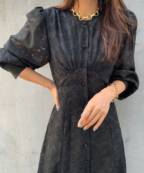 FREE STYLISTS(フリー スタイリスト)の「YUGA_YGMC All-lace embroidered dress(ドレス・レディース・ブラック/ホワイト・FREE)」の5枚目の写真