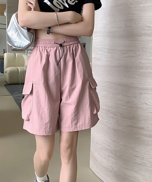 c.u.l（シーユーエル）の「シンプル スポーティー ストリート ハーフパンツ culw904（その他パンツ・レディース・レッド/ライトベージュ/ブラック/ピンク・S/M）」の3枚目の写真