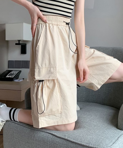 c.u.l（シーユーエル）の「シンプル スポーティー ストリート ハーフパンツ culw904（その他パンツ・レディース・レッド/ライトベージュ/ブラック/ピンク・S/M）」の2枚目の写真
