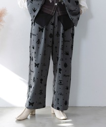 iS ScoLar（イズスカラー）の「561209：アンティーク調フロッキープリントパンツ（デニムパンツ）」