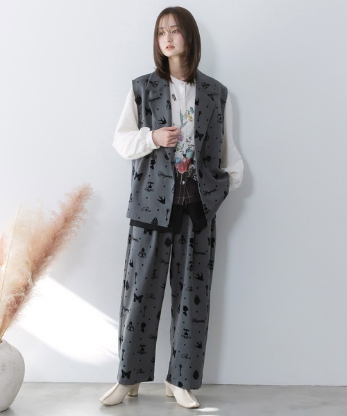 iS ScoLar（イズスカラー）の「561209：アンティーク調フロッキープリントパンツ（デニムパンツ・レディース・ベージュ/チャコールグレー・M）」の3枚目の写真