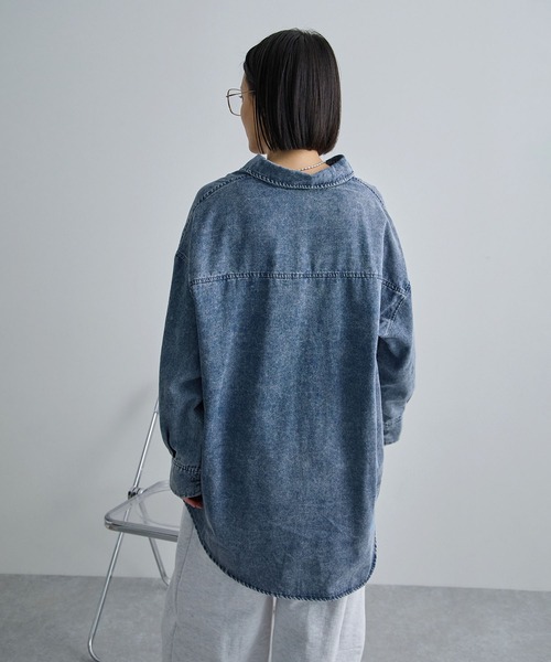 Futier land(フューティアランド)の「デニムオーバーシャツ(シャツ/ブラウス・レディース・アイボリー/ブルー/ブラック・MEDIUM)」の19枚目の写真
