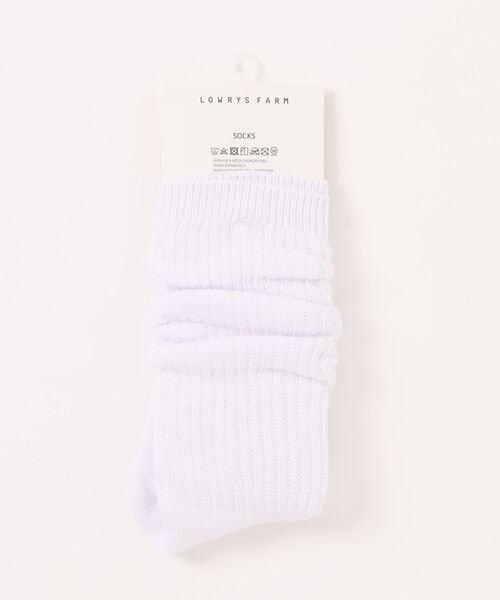 LOWRYS FARM（ローリーズファーム）の「カラールーズソックス 645165（シューズ小物/雑貨・レディース・レッド系その他/ゴールド系その他/ライトブルー/アイボリー/ピンク系その他・FREE）」の2枚目の写真