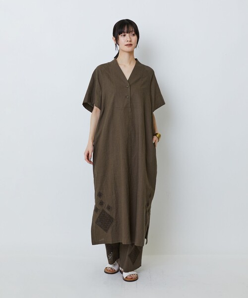 セール】コットンリネンクロス刺繍入りワンピース（ワンピース
