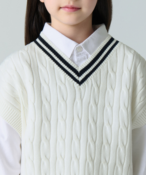MUSINSA STANDARD KIDS（ムシンサスタンダードキッズ）の「プレピケーブルニットベスト[アイボリー]（ニット/セーター・レディース・その他・100/110/120/130/140/150/160）」の4枚目の写真