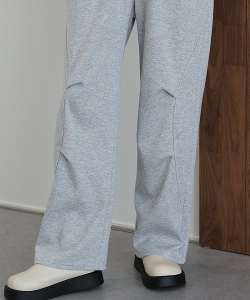 J by blue(ジェイバイブルー)の「タックスウェットパンツ(スウェットパンツ・レディース・グレー/ブラック・MEDIUM)」の10枚目の写真