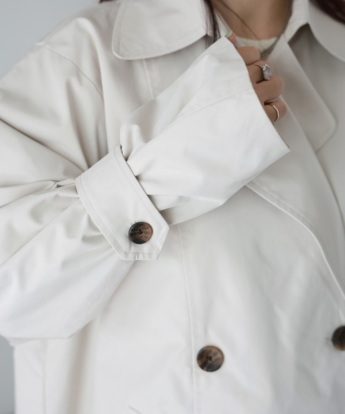 Riberry（リベリー）の「ミドル丈Aライントレンチコート（トレンチコート・レディース・アイボリー/ブラック/ベージュ・MEDIUM）」の10枚目の写真