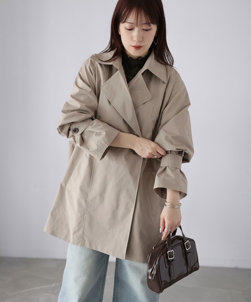Riberry（リベリー）の「ミドル丈Aライントレンチコート（トレンチコート・レディース・アイボリー/ブラック/ベージュ・MEDIUM）」の13枚目の写真