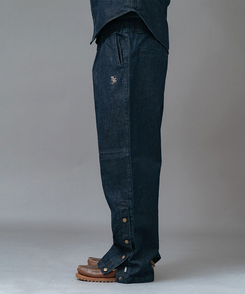 EXAMPLE(エグザンプル)の「EXAMPLE EX PATCH SIDE BUTTONS DENIM PANTS(デニムパンツ・メンズ・ブルー/インディゴブルー・XL/L/M/S)」の10枚目の写真