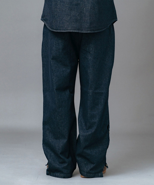 EXAMPLE(エグザンプル)の「EXAMPLE EX PATCH SIDE BUTTONS DENIM PANTS(デニムパンツ・メンズ・ブルー/インディゴブルー・XL/L/M/S)」の3枚目の写真