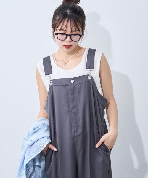 WILLOW(ウィロー)の「【willow】スラックスサロペット(サロペット/オーバーオール・レディース・ブラック/グレー・SMALL/LARGE/MEDIUM)」の22枚目の写真