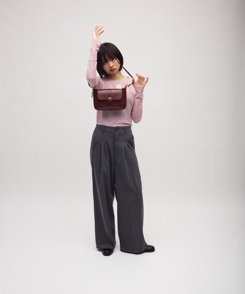 TONER（トナー）の「フラップショルダークラシックバッグ/ロゴプレート付き（ショルダーバッグ・レディース・ブラウン/グレイッシュベージュ/ブラック・FREE）」の8枚目の写真
