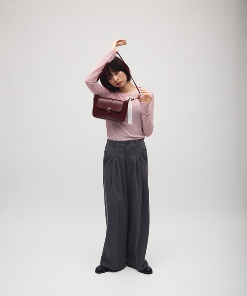 TONER（トナー）の「フラップショルダークラシックバッグ/ロゴプレート付き（ショルダーバッグ・レディース・ブラウン/グレイッシュベージュ/ブラック・FREE）」の9枚目の写真