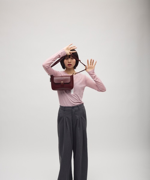 TONER（トナー）の「フラップショルダークラシックバッグ/ロゴプレート付き（ショルダーバッグ・レディース・ブラウン/グレイッシュベージュ/ブラック・FREE）」の11枚目の写真