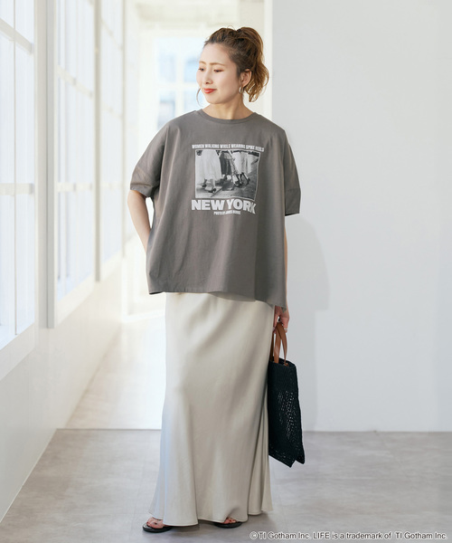 Spick & Span（スピックアンドスパン）の「GOOD ROCK SPEED / グッドロックスピード LPC 別注フォトドルマンTシャツ 2（Tシャツ/カットソー・レディース・ホワイト/ブラック系その他/ベージュ・FREE）」の4枚目の写真