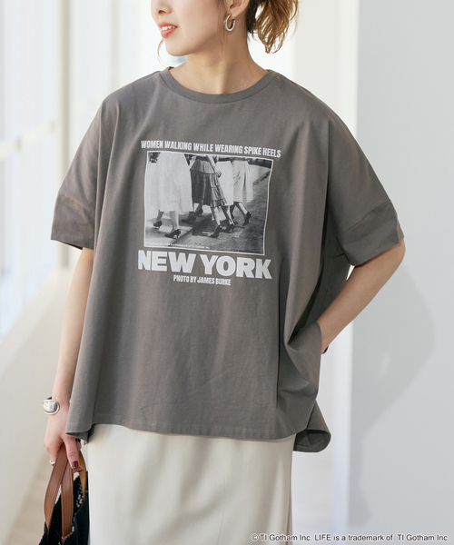 Spick & Span（スピックアンドスパン）の「GOOD ROCK SPEED / グッドロックスピード LPC 別注フォトドルマンTシャツ 2（Tシャツ/カットソー・レディース・ホワイト/ブラック系その他/ベージュ・FREE）」の7枚目の写真