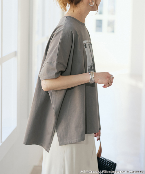 Spick & Span（スピックアンドスパン）の「GOOD ROCK SPEED / グッドロックスピード LPC 別注フォトドルマンTシャツ 2（Tシャツ/カットソー・レディース・ホワイト/ブラック系その他/ベージュ・FREE）」の10枚目の写真