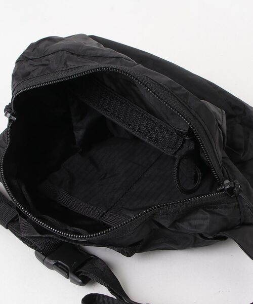 Ray BEAMS（レイビームス）の「e*TNF MayflyHipP（トートバッグ・レディース・ブラック・ONE SIZE）」の4枚目の写真